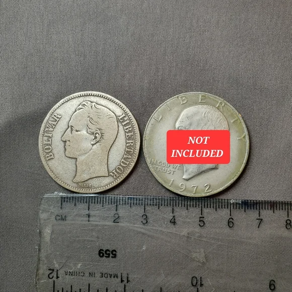 Circulated 1935 VENEZUELA 5 BOLIVARES .900 Silver Crown CoinY#24.2
